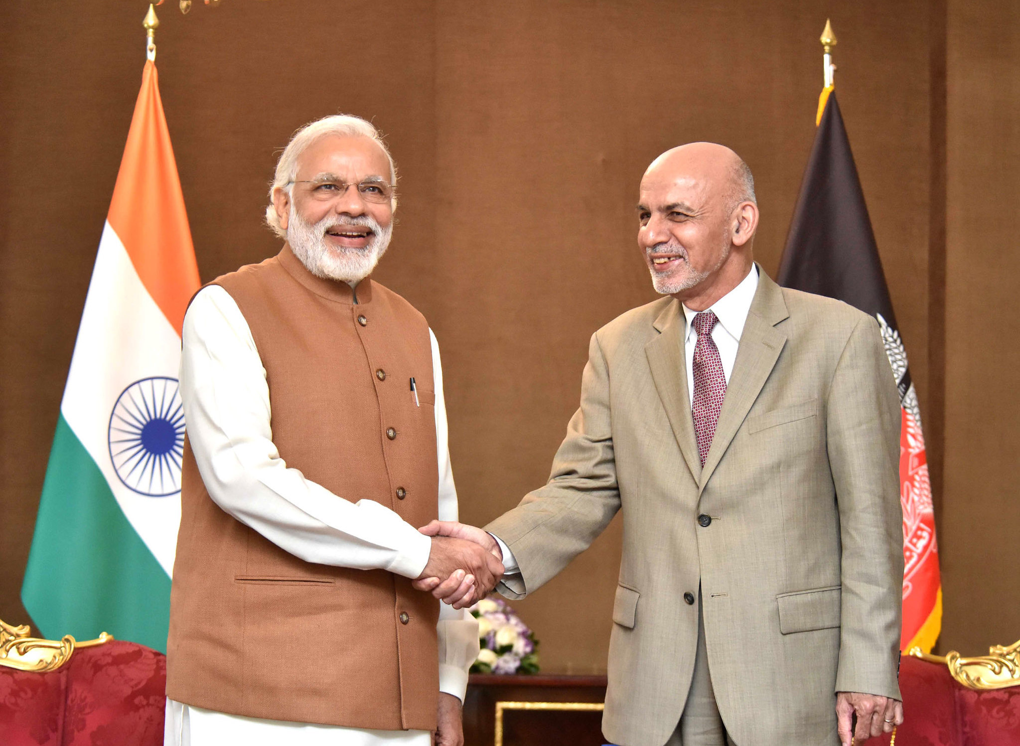 Indian Prime Minister Narendra Modi with Afghan President Mohammad Ashraf Ghani