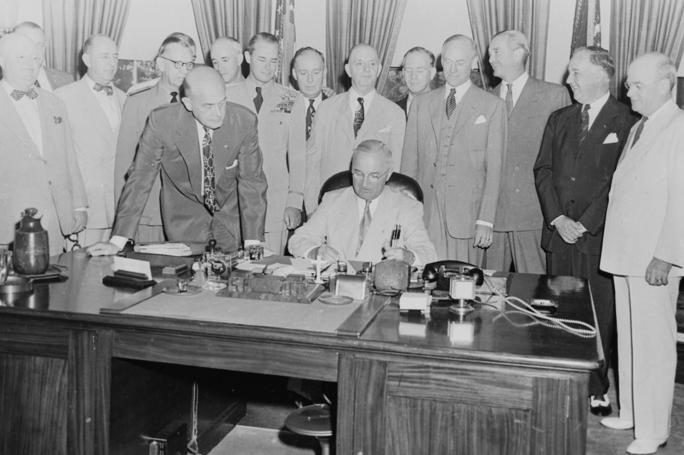 President Truman signing H.R. 5632, the National Security Act Amendments of 1949.