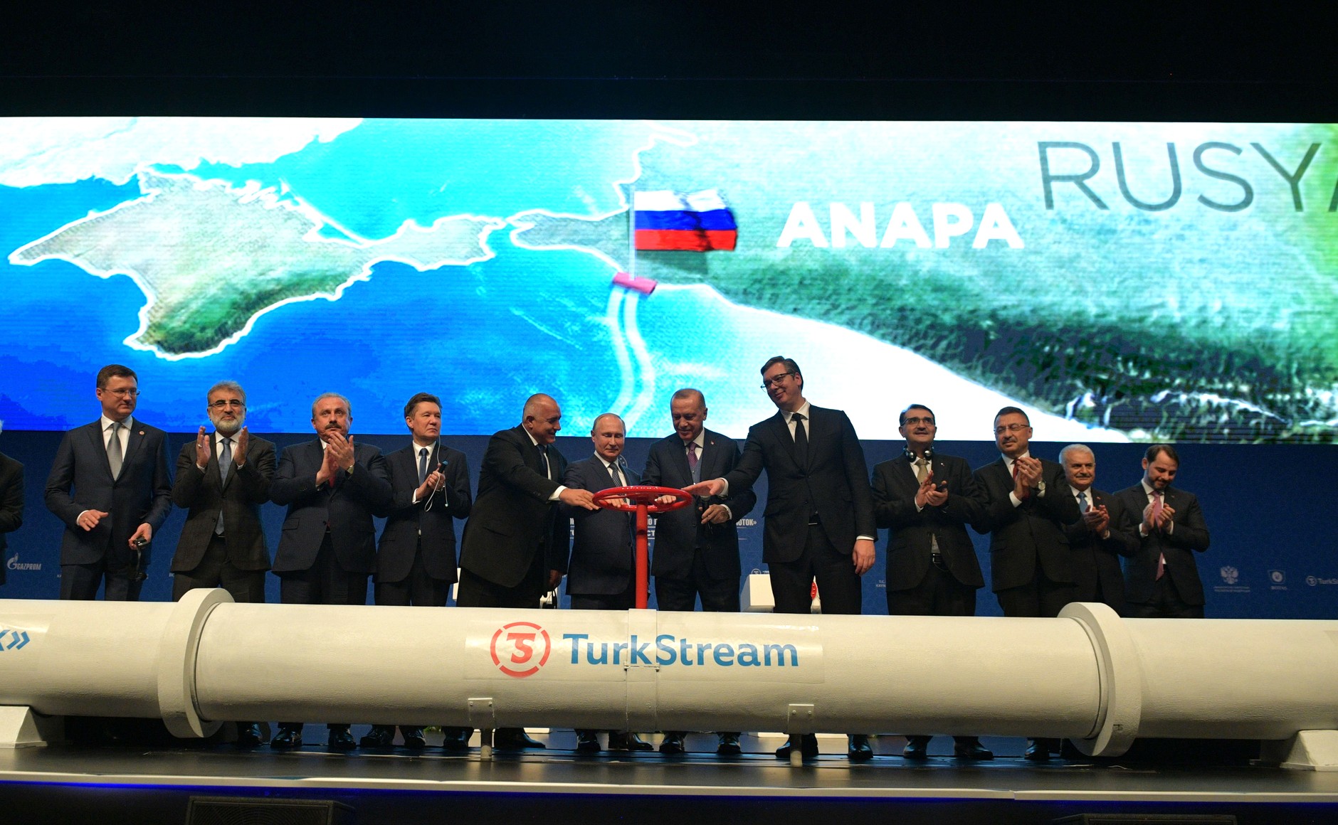 Presidents Vladimir Putin of Russia and Recep Tayyip Erdoğan of Turkey at the ceremony to launch the TurkStream gas pipeline.