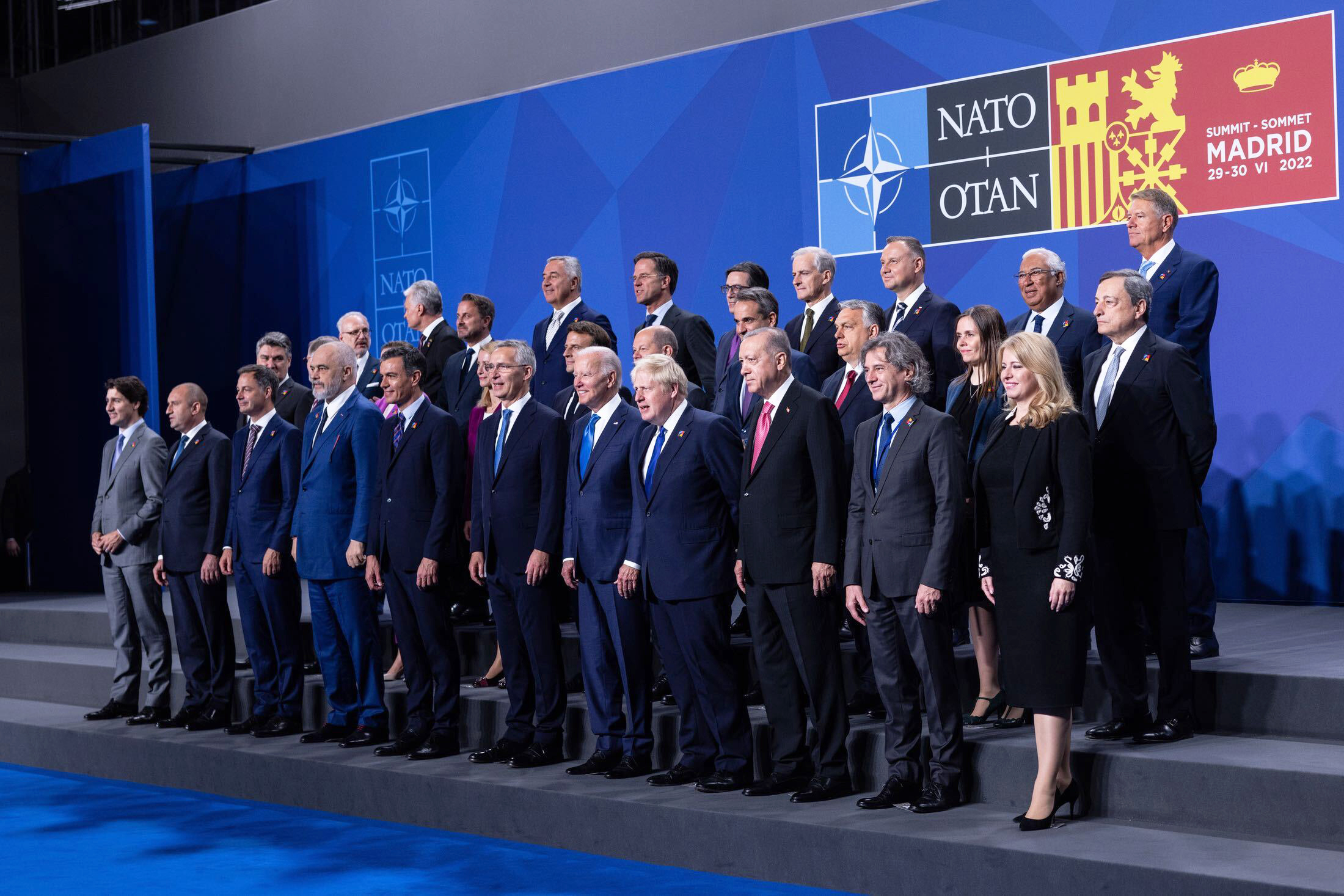 Official portrait of NATO heads of state and government in Madrid, June 29, 2022.